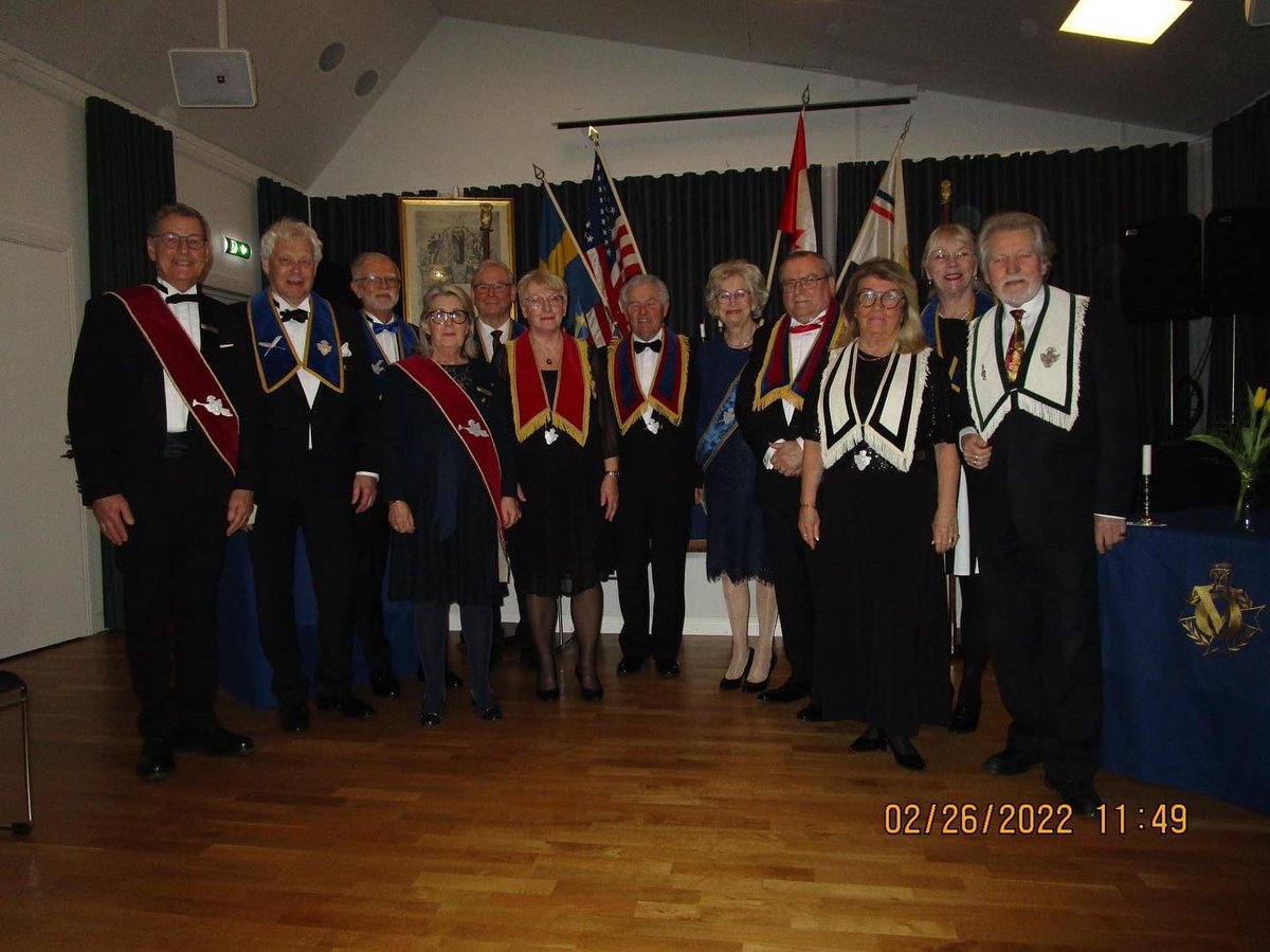 VasaOrderGL's tweet photo. At our lodge meeting in Calmare Nyckel 628 26 Feb 2022 we welcomed 2 new members and 2 members returned and our talented officials were installed. A lovely evening. https://t.co/VV9ukbnAo5