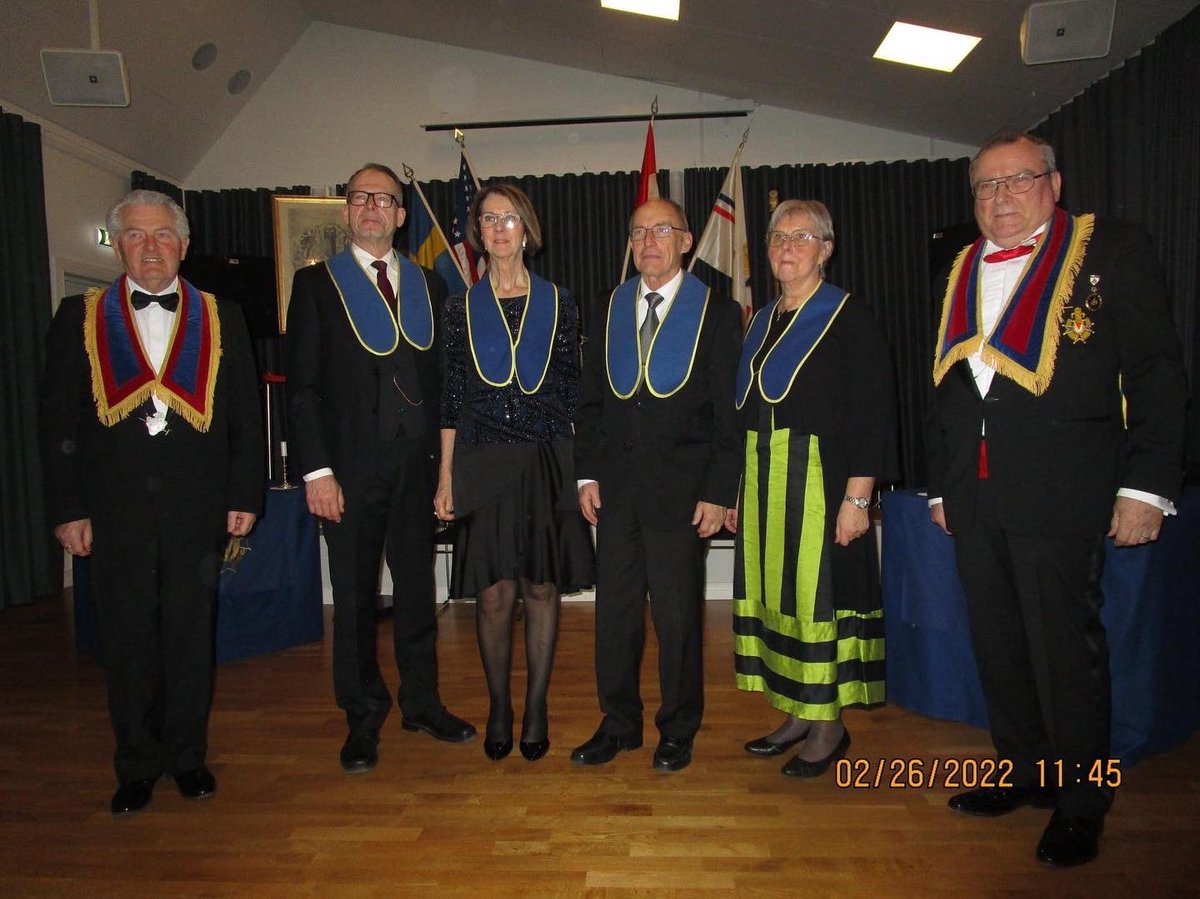 VasaOrderGL's tweet photo. At our lodge meeting in Calmare Nyckel 628 26 Feb 2022 we welcomed 2 new members and 2 members returned and our talented officials were installed. A lovely evening. https://t.co/VV9ukbnAo5