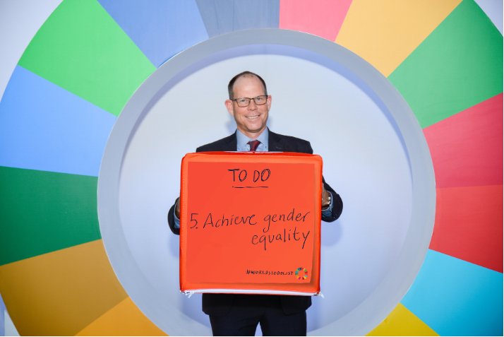 MSuzman's tweet photo. When I took this photo at #Goalkeepers in 2018, we were already off pace to meet #SDG5 by 2030. That's why on my #WorldsToDoList for #IWD2022 the @gatesfoundation is committed to a more gender-equal world for women, men, girls & boys around the world #FiveComesFirst https://t.co/HguIarpn9D