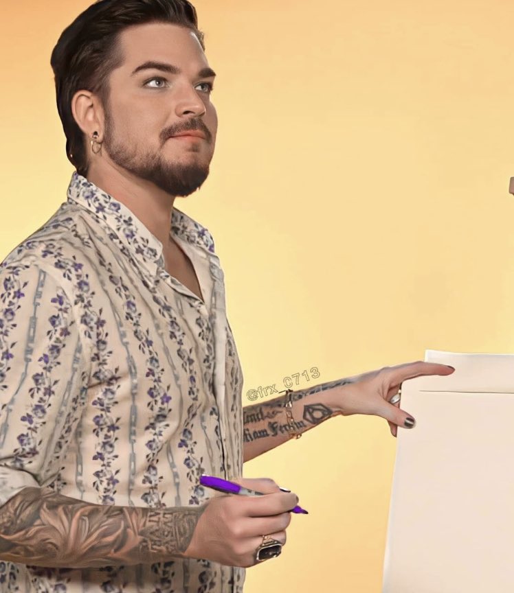 WhoreShane's tweet photo. Guys I don’t recall seeing this video of Adam, does anyone know which show he was on and does anyone have the link to it if possible?

#adamlambert 
@adamlambert https://t.co/zci9jF1Gig