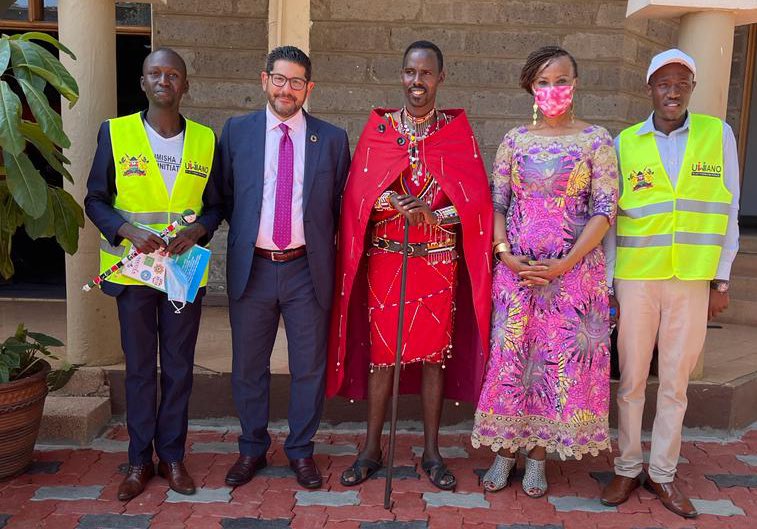 ahunnaeziakonwa's tweet photo. “I believe the future is not safe until women &amp; girls are safe” - Ole Kaputah, Peace Ambassador in Narok County, whom I met earlier today

Working to promote the cause of women in #Maasai community is critical to reaching gender equality, one change at a time

#IWD2022 https://t.co/9VvVAMHUc6