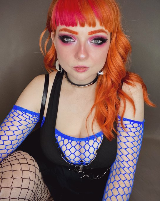 I can be your baddie 😈 and your angel 😇 https://t.co/psEmZO5yIo<a href="/tag/pinup"class="tags"><span>#pinup</span></a><a href="/tag/alt"class="tags"><span>#alt</span></a><a href="/tag/goth"class="tags"><span>#goth</span></a><a href="/tag/emo"class="tags"><span>#emo</span></a>