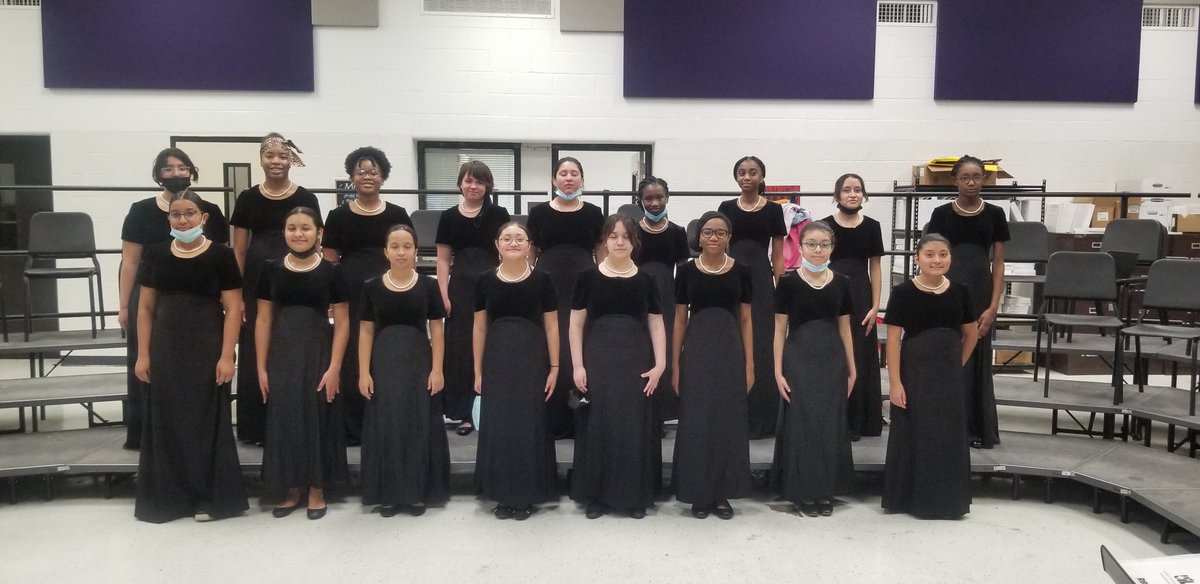 Excellent ratings for the Teague Choir at UIL! Woohooo! You go Queens! 
<a href="/TeagueMS_AISD/">Teague Middle School</a> <a href="/aldinefinearts/">Aldine ISD Performing Arts</a> <a href="/Ljeffe3/">Lanetha Jefferson, M.Ed. 🎶</a>