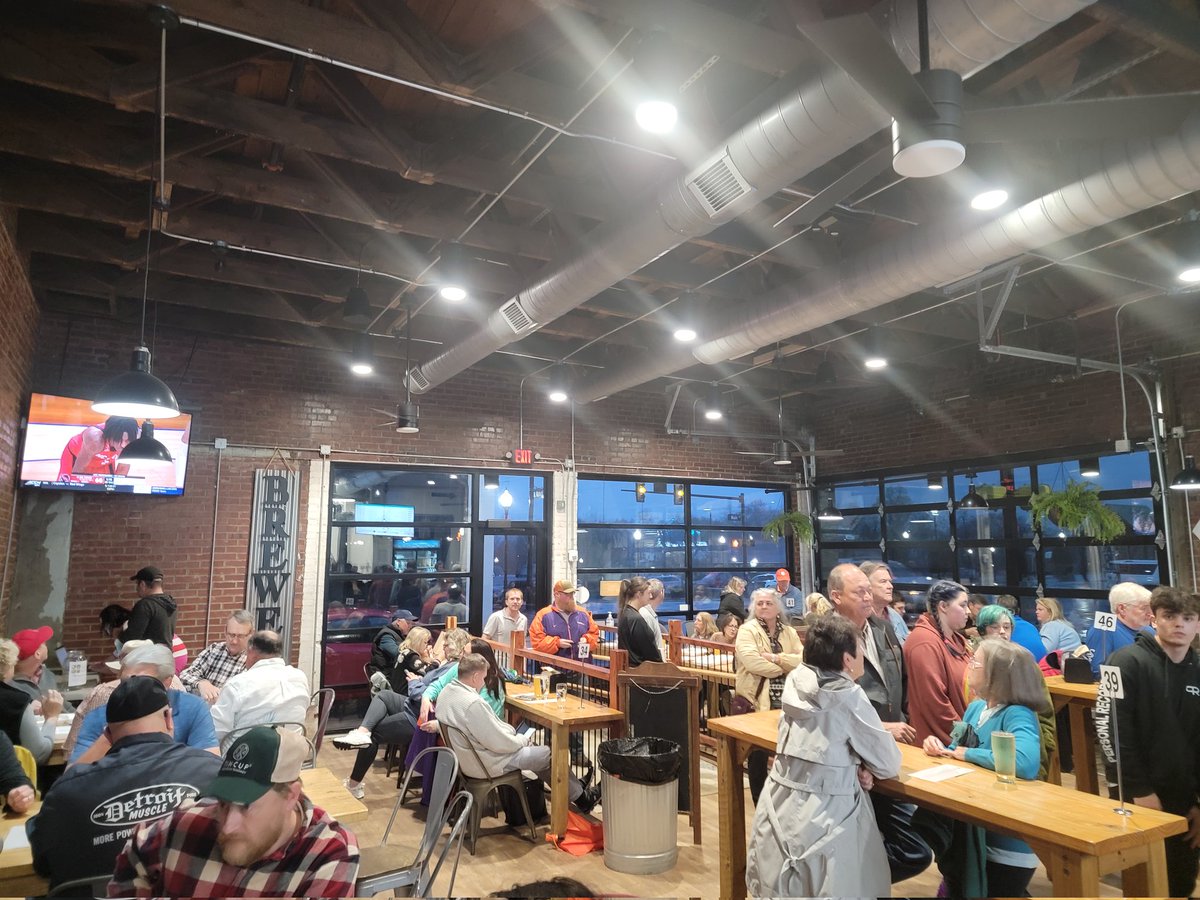 Standing room only for the Oconee History Museum presentation at Keowee Brewing Company!  Congrats on the successful restart of your talks!!!