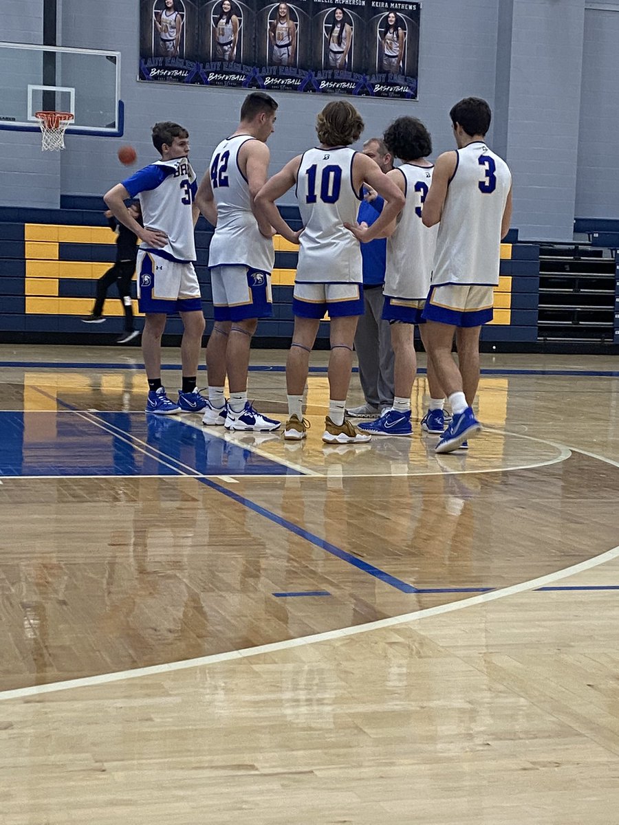 nathanjones_88's tweet photo. Grateful!! RollBrock!! @BoxellZach @derrons10 @CoachJHorton @JayJones_83 @MrsJones_42 @PrissyJones9 @CassiWalden @twalden1080 @Coach_Connors @okkay22 @KamyLondon2 #Culture #TPW #BrockSwag https://t.co/Xvwyicc6Xe
