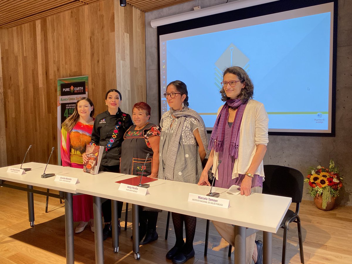 acaudillo8's tweet photo. Conmemoramos el #DiaInternacionalDeLaMujer con #mujeres que desde la sociedad civil, el sector privado y el de la #salud trabajan para hacer que la intoxicación por plomo sea cosa del pasado. ¡Gracias a @PureEarthMexico! 💪🏽👩🏽 #IWD2022 #FCILMx 🇨🇦🇲🇽 https://t.co/JesjJBo1Hd