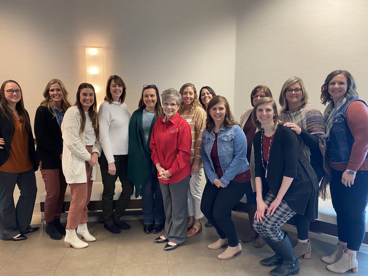 ChrisVTempleton's tweet photo. My heart is so full! Getting to see - and hug - these incredible @willardschools educators was the BEST!! #showmepd22 https://t.co/cjmHjFHQvg