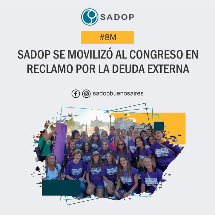 sadoppba's tweet photo. #8M | En el marco del paro internacional feminista por el Día Internacional de las Mujeres Trabajadoras, el SADOP Buenos Aires se movilizó bajo el lema: “La deuda es con nosotras y nosotres” en reclamo por la deuda externa. https://t.co/OHHP7VjfaN