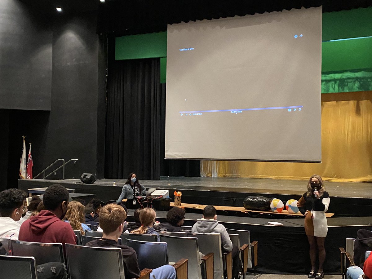 For day 2 of WLDW 2022, we celebrated “Social Justice Day” with the viewing of the film, “The Hate U Give,” which tells the story of a teenage girl who grapples with racism and advocacy in her community. @Taunton_Schools @tauntonhstigers https://t.co/9Lpl8zJUC1