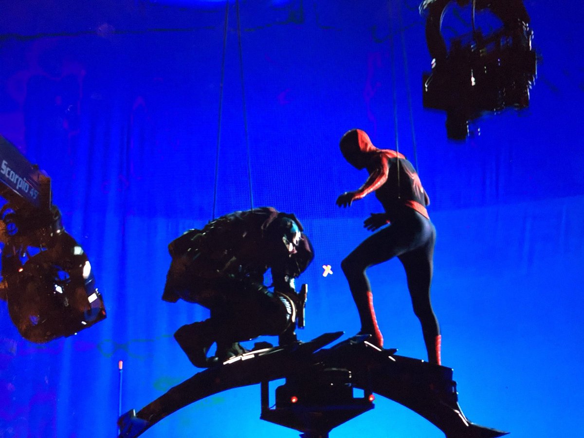 3CFilmss's tweet photo. Who every made the executive decision to delete the Tobey &amp; Goblin rematch… 🔫I want to have a word with you🔫 #SpiderManNoWayHome https://t.co/2JXAhxQsUb