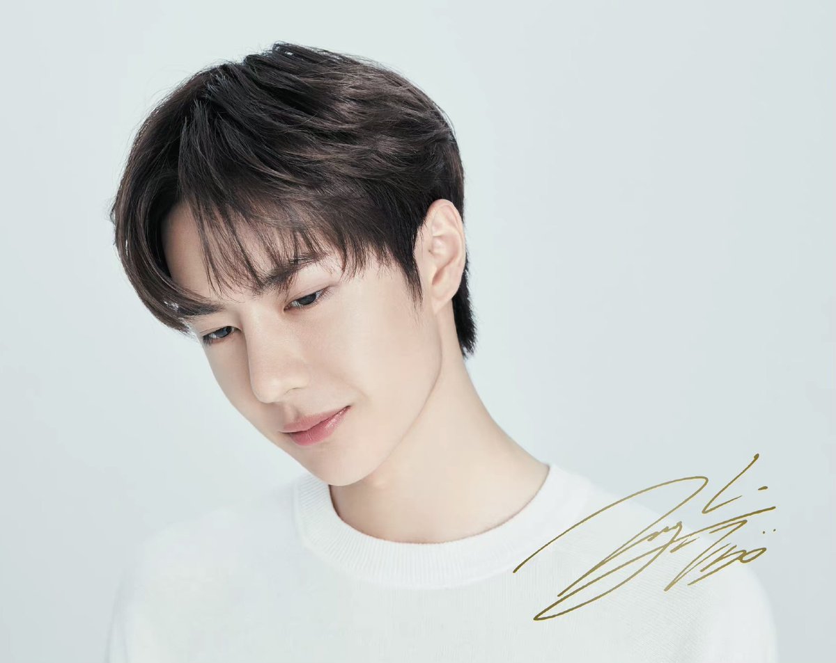 BbuNe3's tweet photo. Kangen Yibo~ 🥺💚 https://t.co/LVcbgsoBBZ