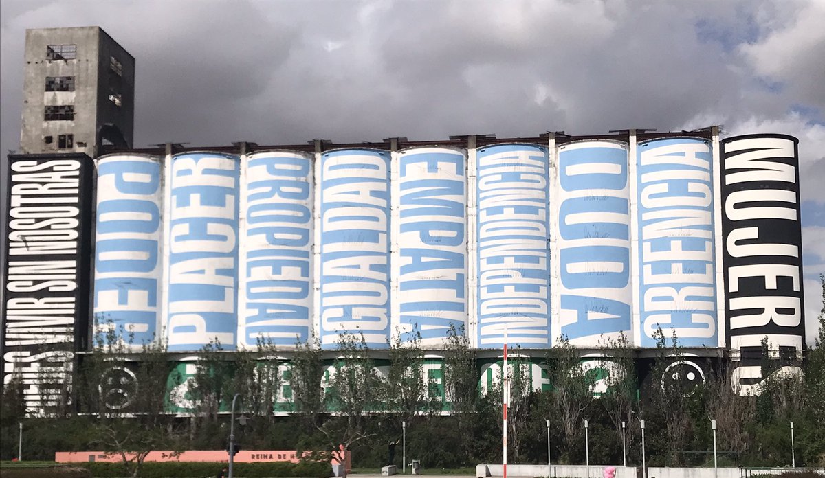 David PoudevidaVives tweet media