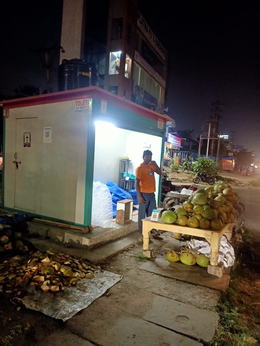 sridharcera's tweet photo. @MinisterKTR @KTRTRS @TelanganaCMO This is the situation of public toilets. Occupied by various people. No water, no maintenance. Particularly women are suffering a lot. Please take proper action at least on the occasion of Women's Day. Thank you. https://t.co/2p61TKPrFr