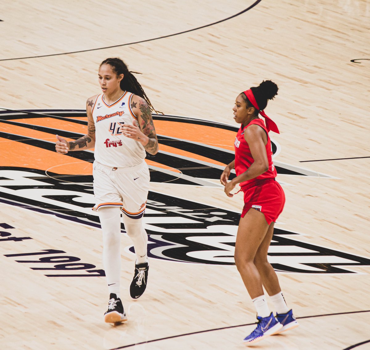 EzPeezy300's tweet photo. Sad Situation, She’s Definitely One Of My Favorite WNBA Players.
Free @brittneygriner 💫
#FreeBrittneyGriner #SupportWNBA
Photos Taken By Me 📸 https://t.co/nETMYCPChQ