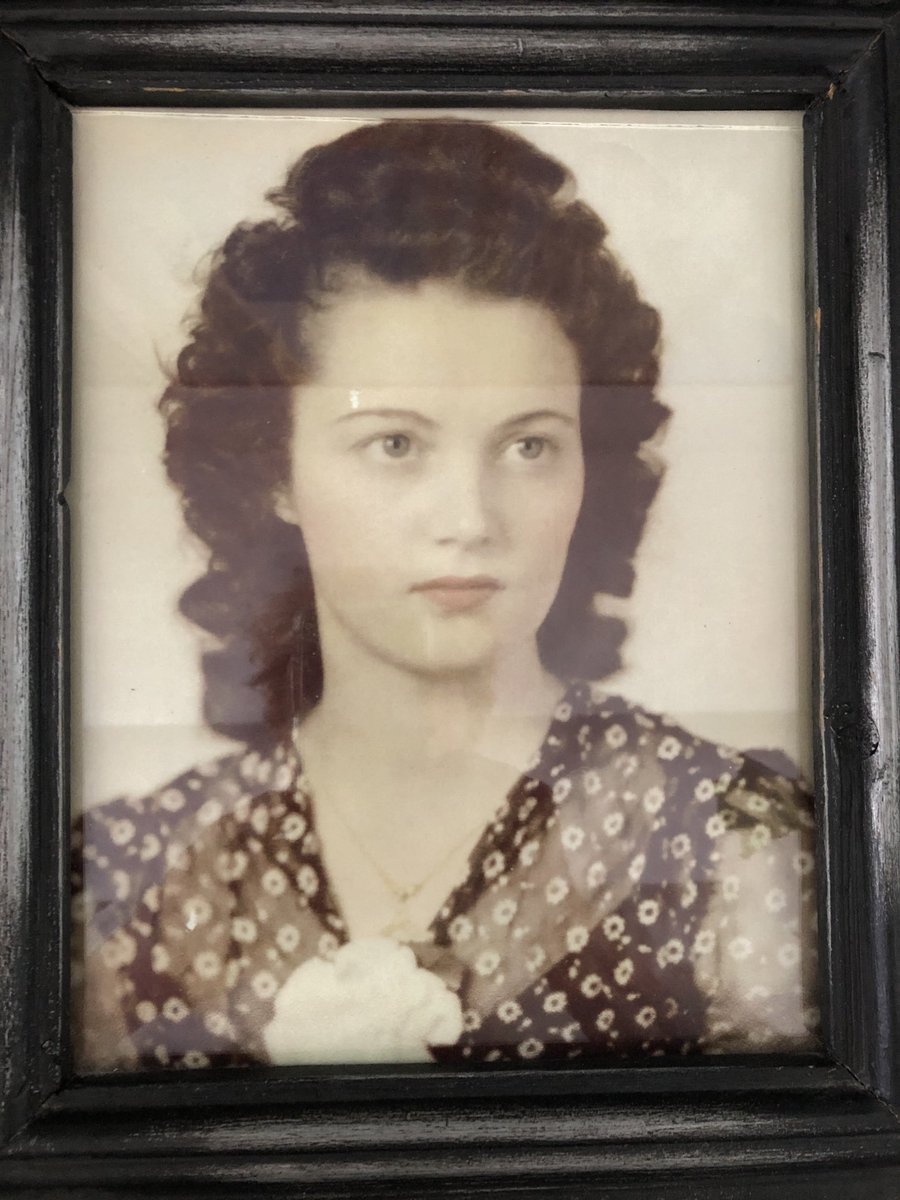 On this special day celebrating women, I am grateful for this angel who was extremely influential in my life … my Aunt Doshie Mae Spires. ❤️