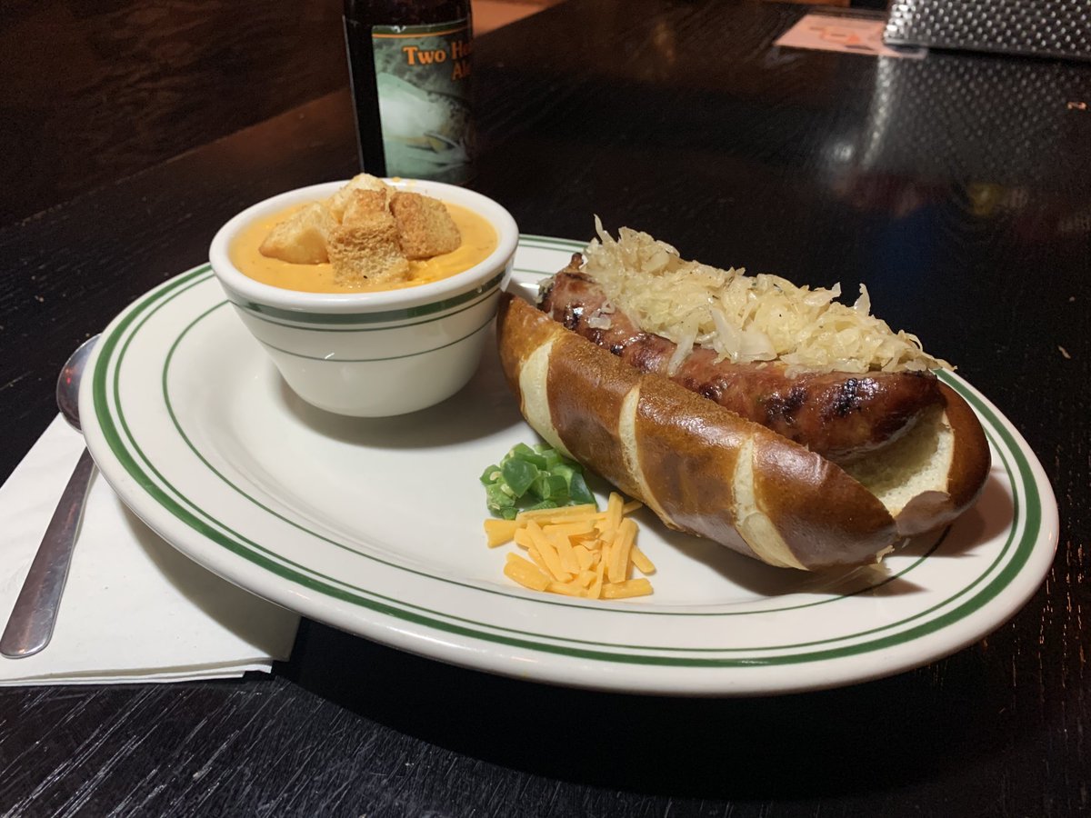 Milwaukee Brat House tweet media