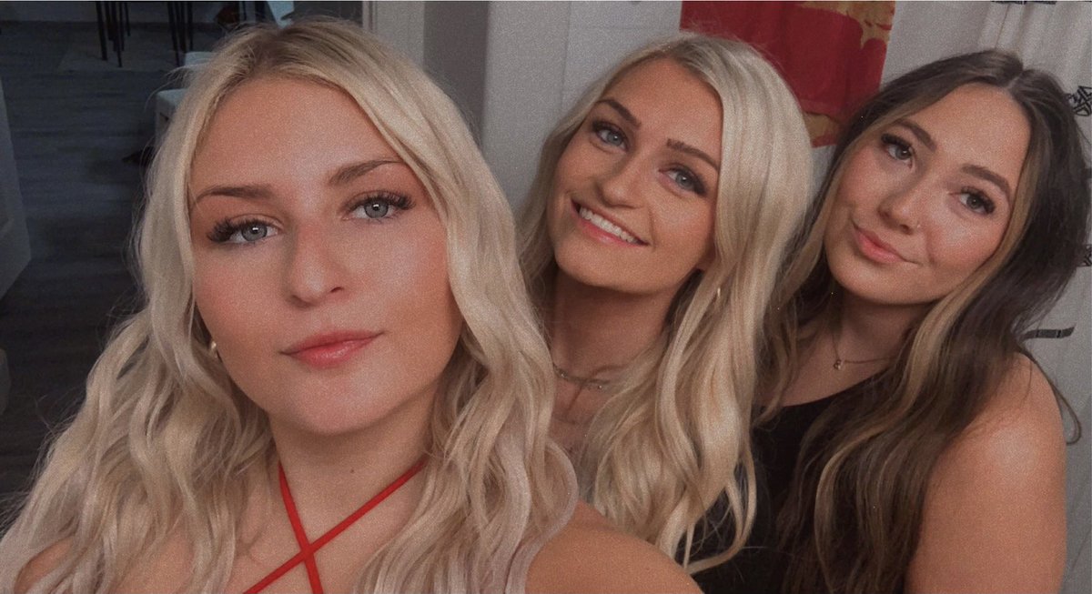 mandamckell's tweet photo. All my bitches pretty #InternationalWomensDay https://t.co/D6yRy0Z689