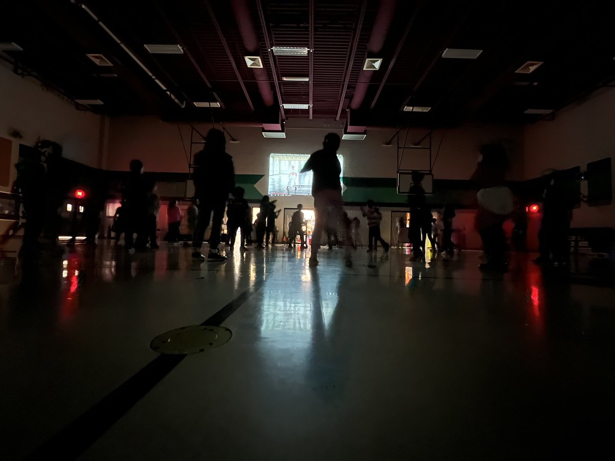 VoyagerPE's tweet photo. 3rdg Ss learning about DANCE🕺🏼 💃 Students engaging with @kidsheart @American_Heart Bailey and Caleb. Super impressed with Ss confidence & enthusiasm 💪🏽 🔥 @VickeryES @Voyager_L_PE @LISDWellness2 #letsdance #kidsheartchallenge #stompstompclap https://t.co/tIgOY4ajBX
