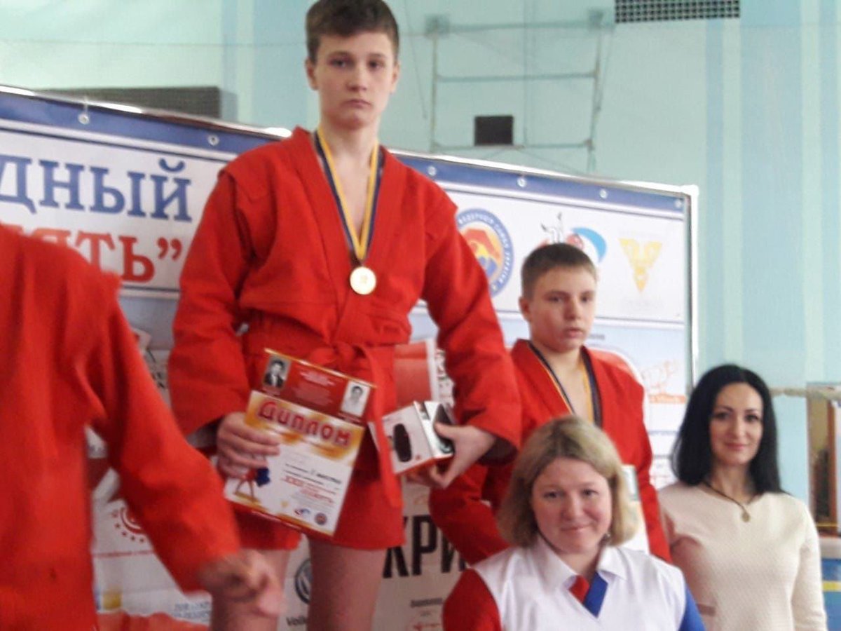 nexta_tv's tweet photo. 🥀In #Sumy, 16-year-old Artyom Pryimenko, the champion of #Ukraine in sambo, was killed during an airstrike. His entire family died with him, including two younger brothers. https://t.co/MAov4aobaX