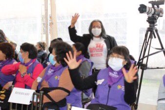#CdesMujeres | Las Promotoras por el derecho a una vida libre de violencia, conmemoran el #8M en la inauguración del Centro de Protección de Derechos "Pichincha Bicentenaria" #Solanda, sur de Quito. El compromiso de todas es erradicar la violencia machista.