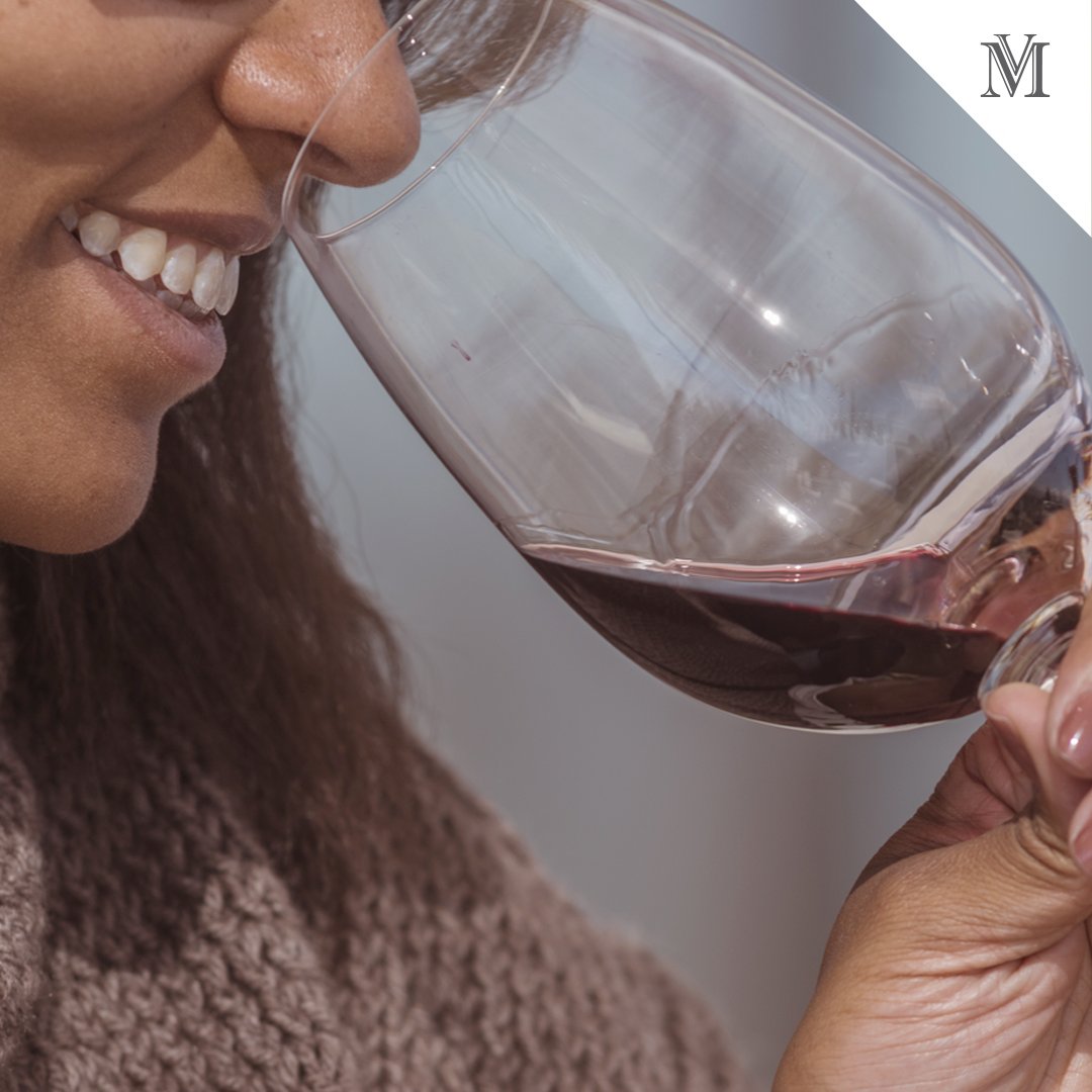 Matervini's tweet image. #DíaInternacionaldelaMujer 
Su coraje, pasión, trabajo, sensibilidad y fortaleza hacen un mundo mejor. 
Salud por todas las mujeres y, en especial, por las que forman parte del equipo #Matervini. 🍷
#Diadelamujer #Mujeres #InternationalWomensDay #WomensDay #Argentina