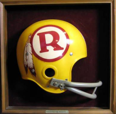 NFL_Journal's tweet photo. #NFLStatues https://t.co/0VQZ0IikHH