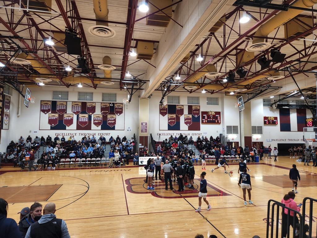JohnsonTerp's tweet photo. Are you here??? #$Mia #Semis #Cwhat?? #Coburg? @Cburg_Coyotes @CHSCoyotes https://t.co/3rReokXMe9