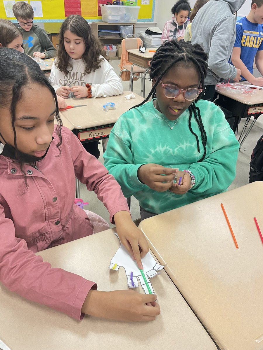 Last unannounced observation EVER!! My students were super engaged working on their mechanical hands. It was a great way to end. 😊 <a href="/WestIrondequoit/">West Irondequoit CSD</a> <a href="/DrCBRichards/">DrChristine Richards</a>