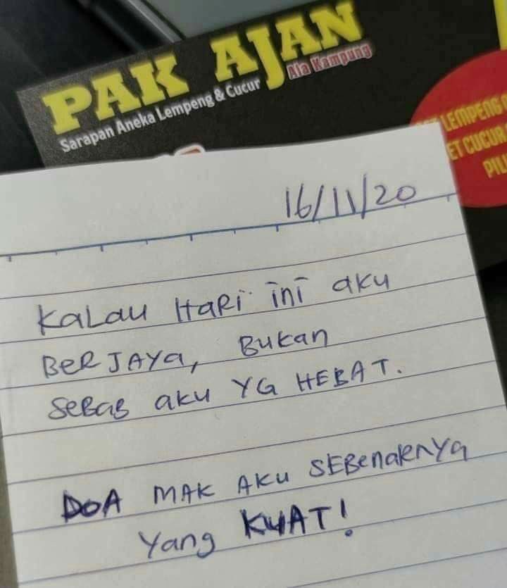 jentikhati's tweet photo. Terima kasih atas doa dan restunya ibu. ❤ https://t.co/IiYMQjuyoC