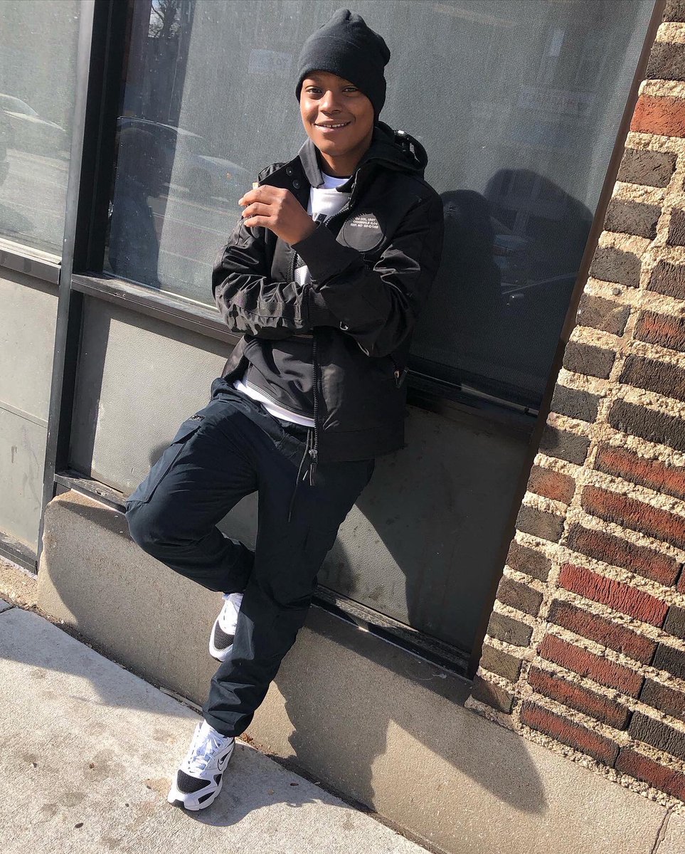 wlc_savage's tweet photo. My bitch know wassup with me I can’t sit ina house 💯
You can’t get what you want If you living with doubt🤫
I get risky with the grind till I figure it out ‼️
#ShakeBackShorty 💫 #FreeRedz ⛓ #GSG💔🕊 https://t.co/7QAivzPtTM