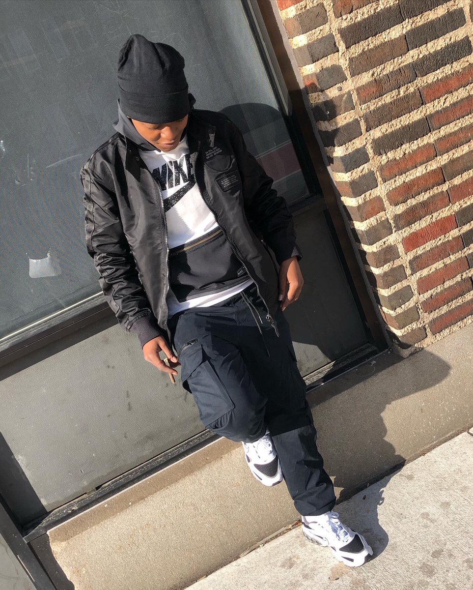 wlc_savage's tweet photo. My bitch know wassup with me I can’t sit ina house 💯
You can’t get what you want If you living with doubt🤫
I get risky with the grind till I figure it out ‼️
#ShakeBackShorty 💫 #FreeRedz ⛓ #GSG💔🕊 https://t.co/7QAivzPtTM