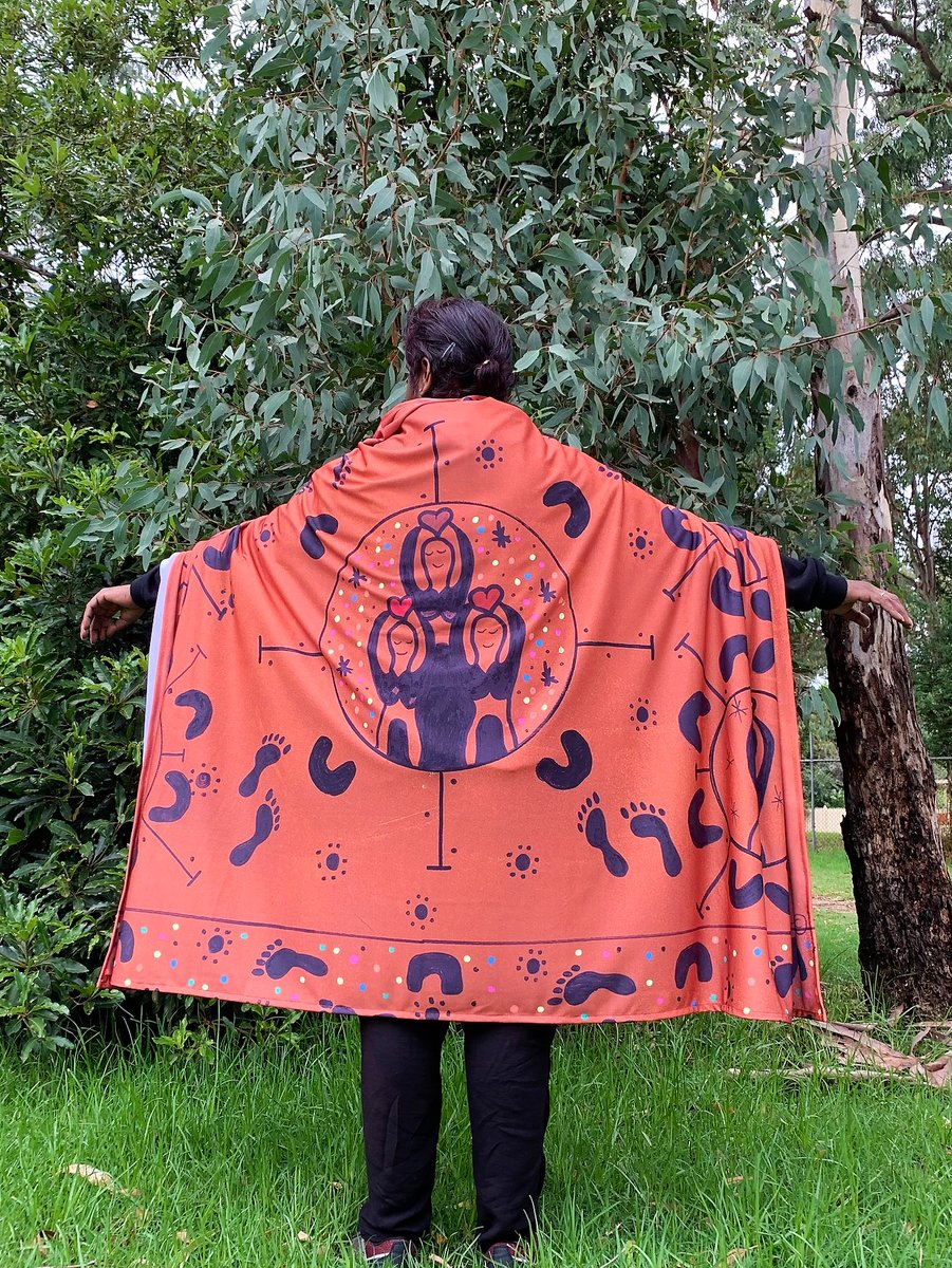 VACCHO_org's tweet photo. Aunty Carmel (left) and GurnaiKurnai artist Amanda Morgan (right) wrap themselves with a beautiful shawl designed by Amanda. Read up on the Beautiful Shawl Project here - https://t.co/vKbeoFdpu1

#breastcheck #beautifulshawlproject #BreastScreen #womensbusiness #culture https://t.co/FNujmOmmwl