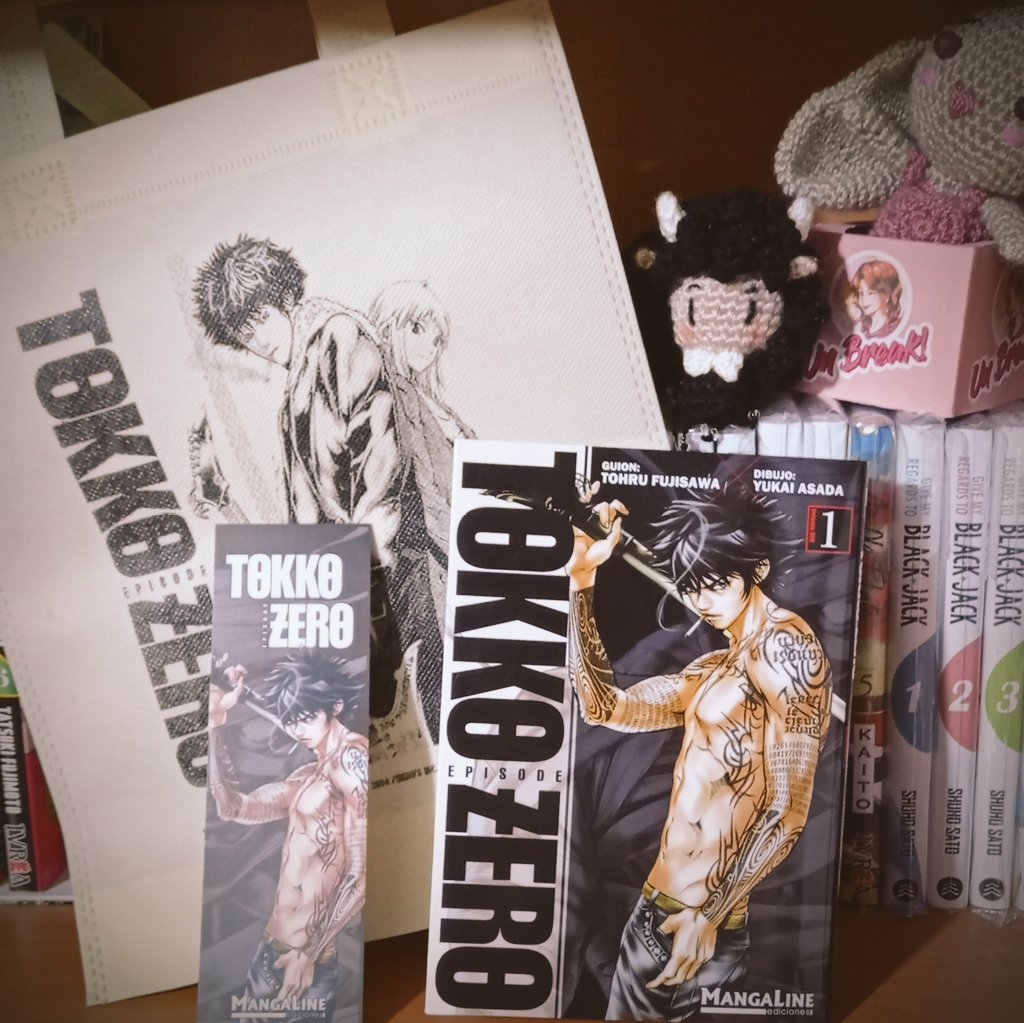 RouAguirre's tweet photo. My Breakers!!! Ya tengo en mis manitos Tokko Zero. Haremos una Review exhaustiva 🕵️‍♀️🔎 listísima para comprar mi pan con estilo 😍✨
#mangaenperu #tokkozero #tohrufujisawa https://t.co/ERH94rgVUb