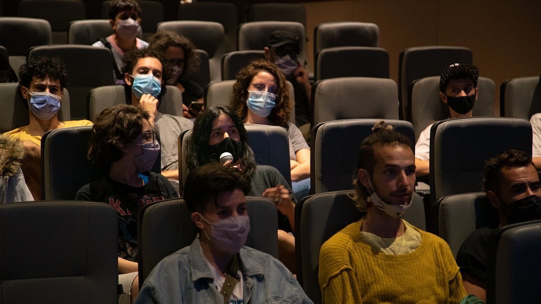 dacdirectores's tweet photo. 👏Apertura de VECINE - Festival de Cine de Villa Crespo
🎥Proyección de “Archivo de la Memoria Trans” de las directoras Agustina Comedi y Mariana Bomba, producida por Vanessa Ragone
💚Mes de Mujeres en DAC💜
#agustinacomedi #marianabomba #mesdelamujer #vecine #vanessaragone https://t.co/Y7RypzbYht
