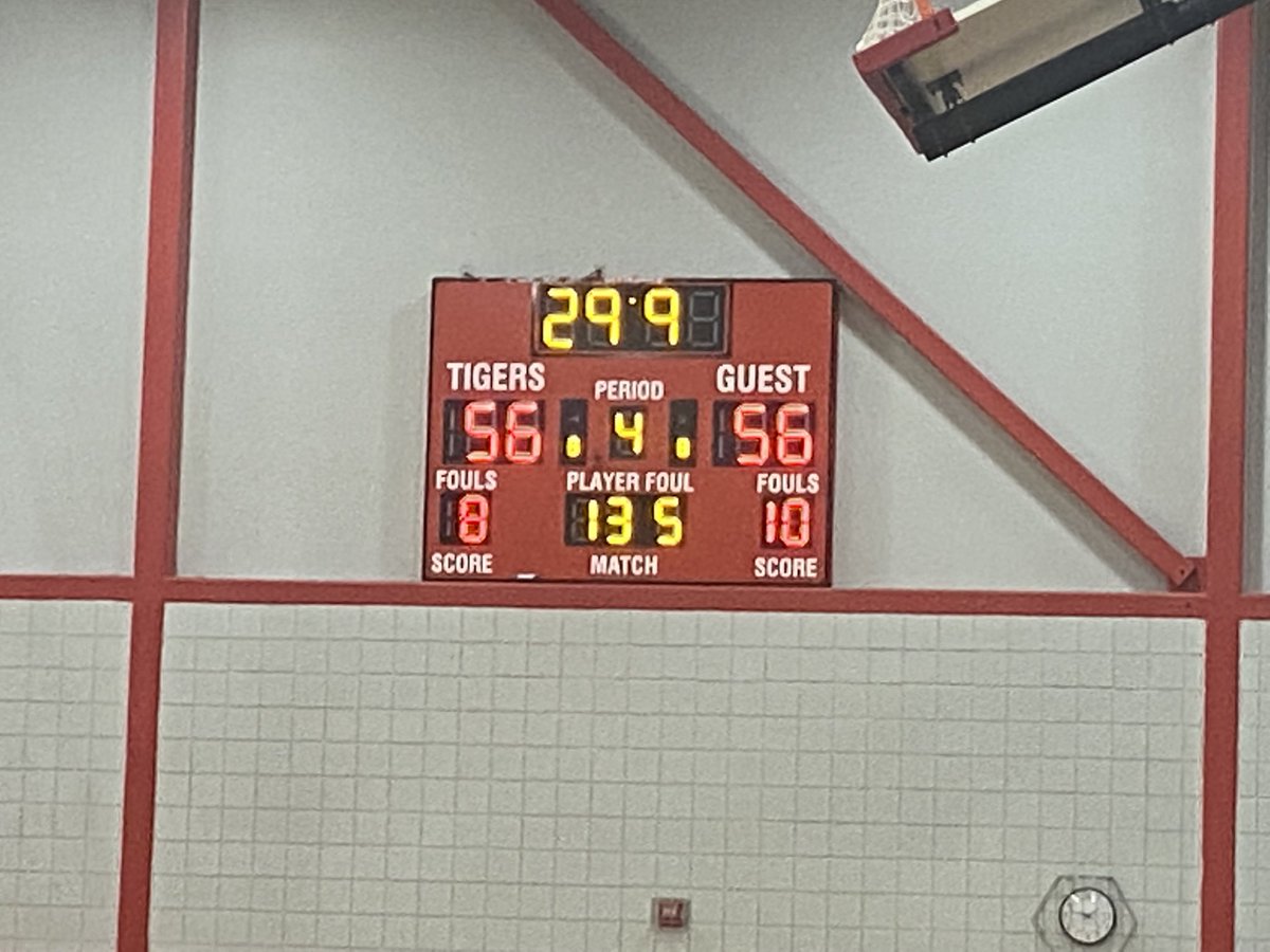 HW Athletic Dept. tweet media