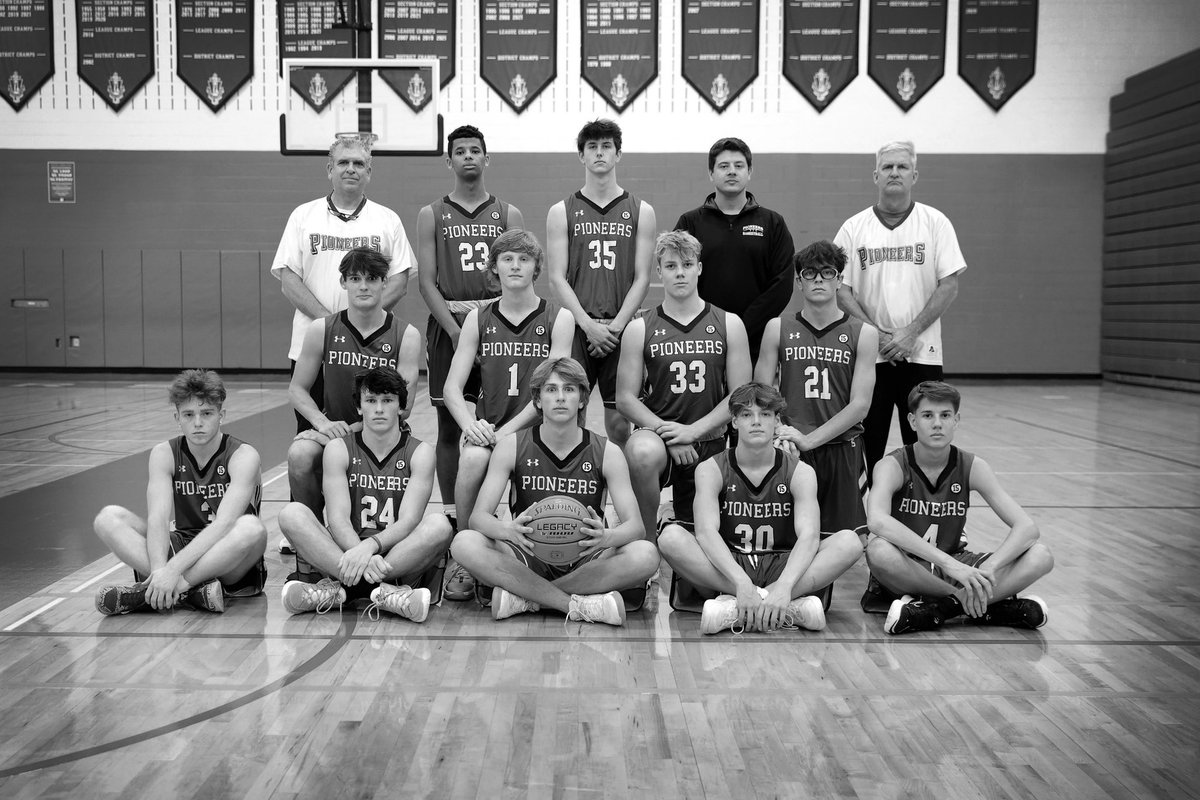 L-S Boys Basketball tweet media