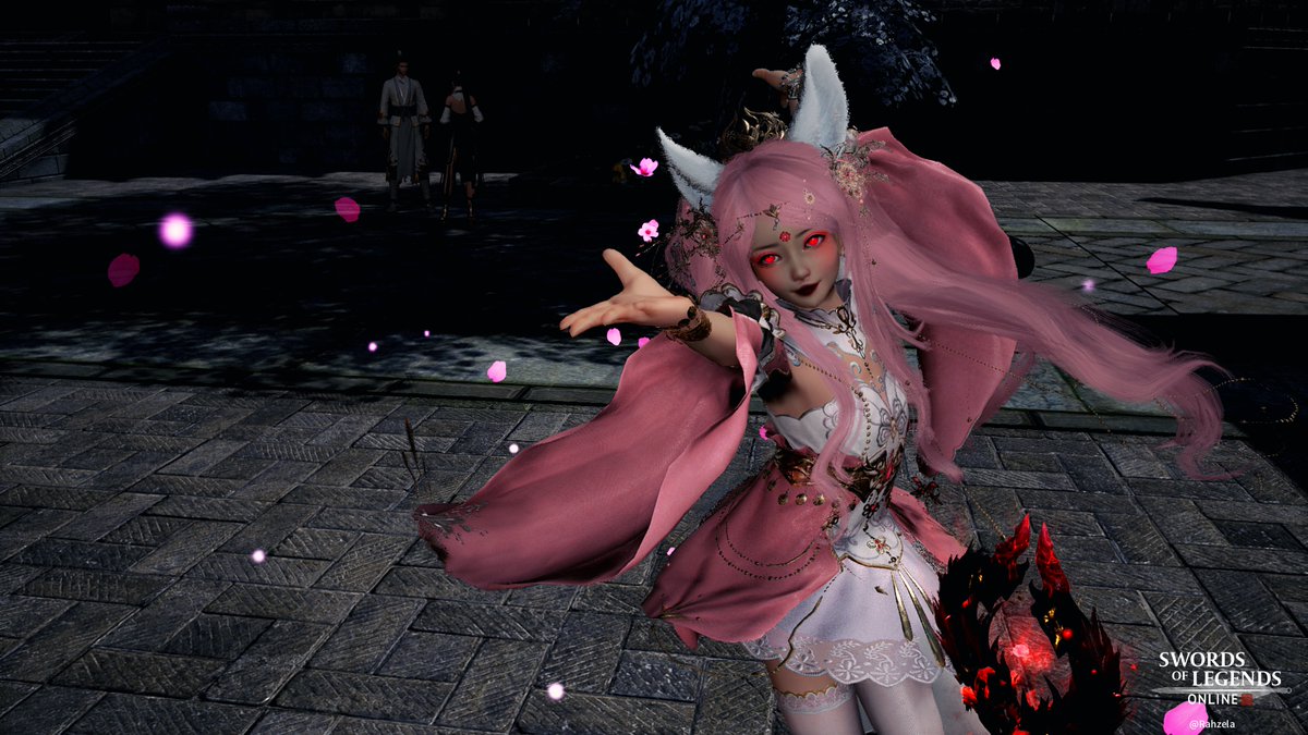 Maevithan's tweet photo. Happy for the new expac, and the new classes. My Fox Mage is happy too  #solonline #snapsoflegends https://t.co/v8HrZ16WTR