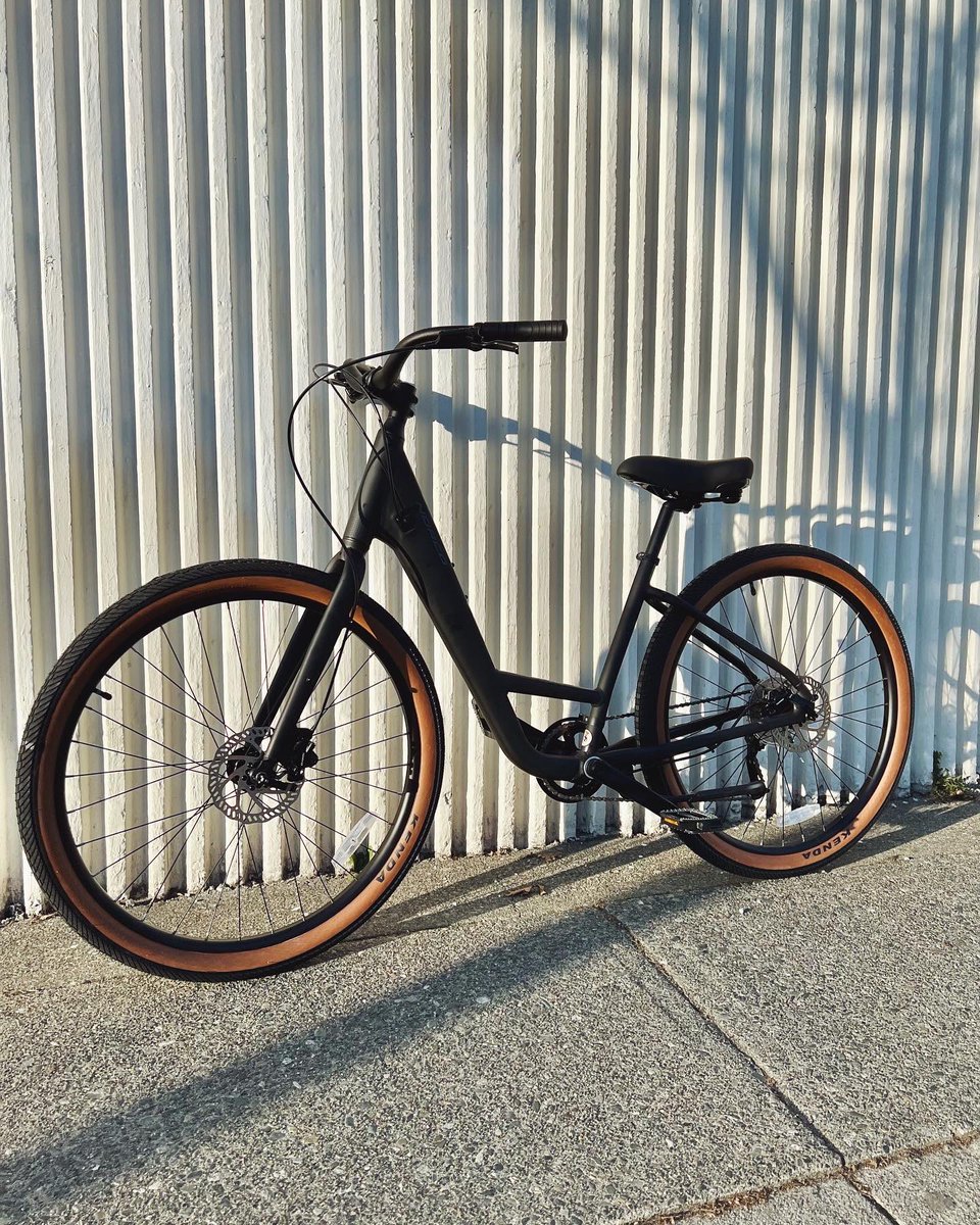 thebikedr's tweet photo. new arrival alert🚨Norco scene 1 in matte black, now this is a sweet ride! 😎 https://t.co/MnUnorHafY