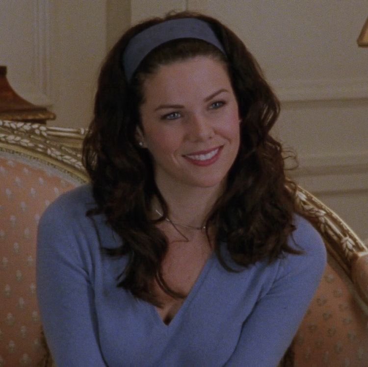 ggirlssss's tweet photo. ✨ LORELAI GILMORE ✨ 
#lorelai #GilmoreGirls #gilmoregirls https://t.co/3VHHqnuxOz