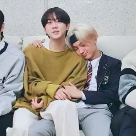 ana_nishimura1's tweet photo. I LOVE this friendship so mucho #ENHYPEN #ENHYPEN_JAY #ENHYPEN_JUNGWON https://t.co/vxWOaN8FJ0