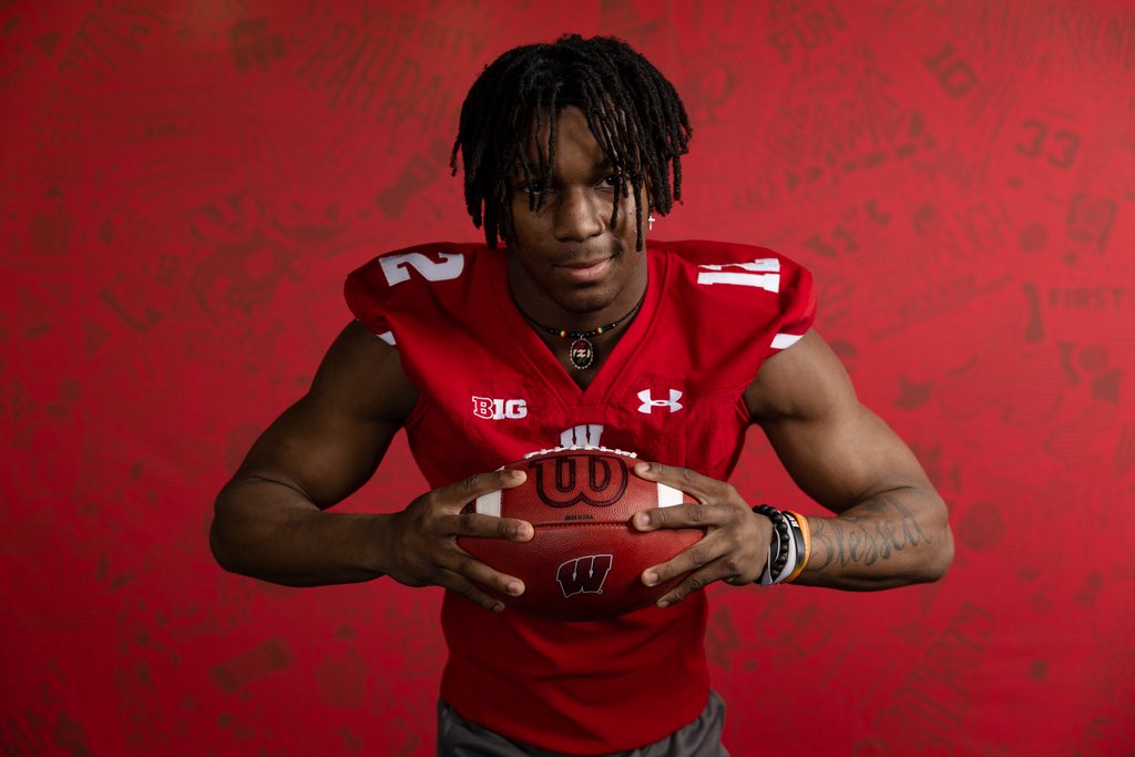 Pickatron2.0🏈🦍📺🥶 tweet media