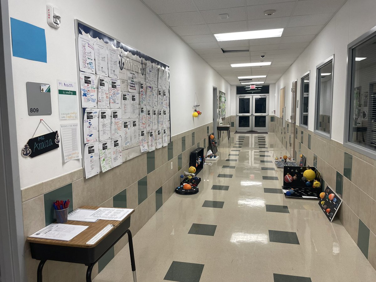 Ms_Araiza's tweet photo. What a great night of welcoming families back into our school and letting them see all of the amazing things their children are doing here at Thompson! #ThompsonisExcellence https://t.co/Bj6Ltx8MyF