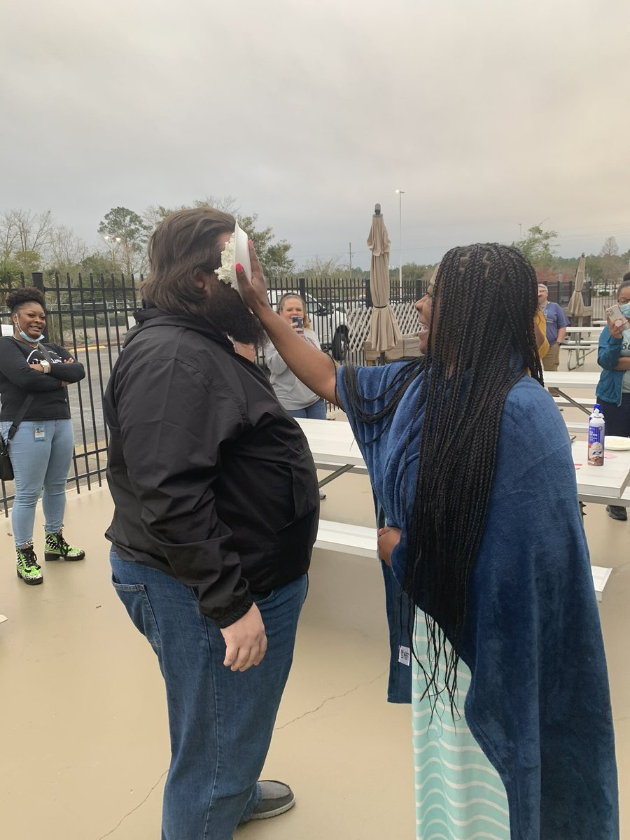 HustleHouseMSS's tweet photo. Big shout out to team Davis today! His team won an attainment bet and both manager and Mi60 took a few pies to the face! Team work makes the dream work.  #wewinas1fam guinningtogether @jmasplund @TeamFierceAtt @411MikeP https://t.co/5etsozLp49