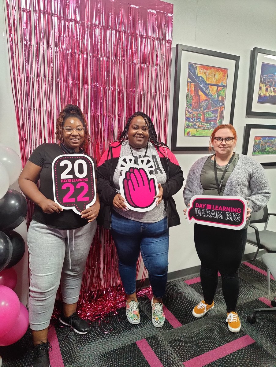 amandagrace28's tweet photo. What a fun and enlightening Day of Learning today in Chattanooga! #chattexpress
#DayOfLearning #GrowthMindset #GetRidOfTheBS #ResilienceReset
#WeWontStopLearning https://t.co/gSzfFERkLP