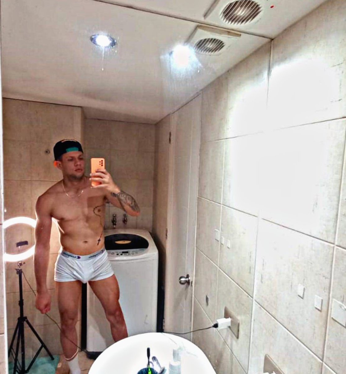 Danielcampins99's tweet photo. Rt para más contenido🔥
Venta de contenido al dm💶💵
Suscríbete a mi only fans💦 https://t.co/nhIB6qnEdw https://t.co/U8xuCIfGlG