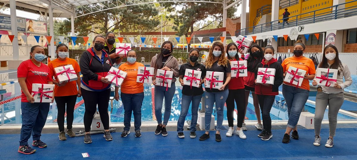 waterproofswim's tweet photo. Celebrando a todas las mujeres de nuestra comunidad 🤩 https://t.co/e4PWGsFInV