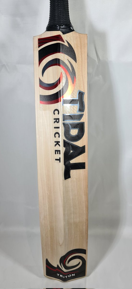 tidalcricket's tweet photo. Triton seniors bat. Grade 1. Thick edges whilst retaining balance. A drivers blade. #Cricket #ENGvWI #CricketWorldCup https://t.co/ubV2LRrMG5