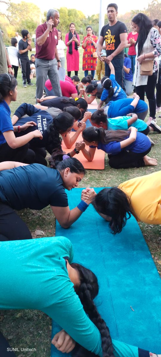 TeamFitness12's tweet photo. @DMNorthdistt @NorthDlcw @msisodia @MinistryWCD @NCWIndia @AdvRajendraPal @SamanvayWCD @rashmisinghIAS हारना या जितना जरुरी नहीं है, जरुरी है खेलना क्यूंकि जो खेलने की हिम्मत रखते है वो हारने या जीतने से नहीं डरते!

This women’s day, Mission team fitness Celebrated- ऐसी धाकड़ है - डर से तो म्हारी छोरी जीत चुकी स

Say no more medical test - Only Fitness test

We love fitness https://t.co/YcoHNkwx9b