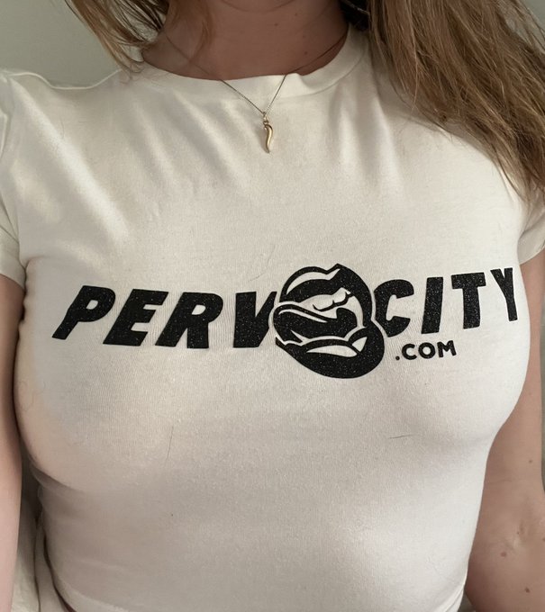 Repping @pervcity today 💕 https://t.co/eEXAYzqrm6