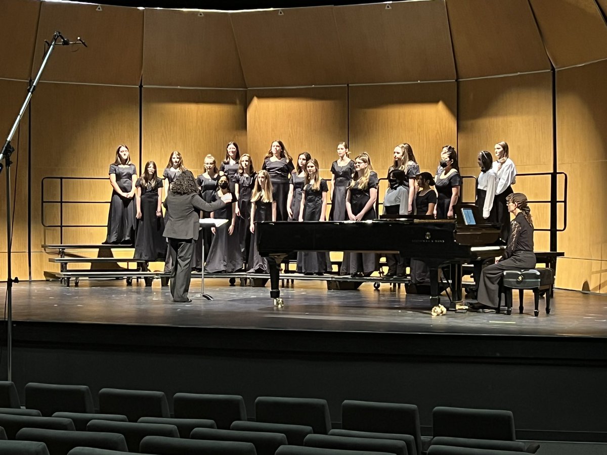 martylenard's tweet photo. Great day of @cisdnews Middle School Choirs performing at @uiltexas Concert and Sight-Reading. Congrats to all the students and directors for their hard work! 

#ComalFineArts @MandyEpley @schumanncarla1 @Chmschoirlacy @Supt_comalisd https://t.co/N8LZmYOQna